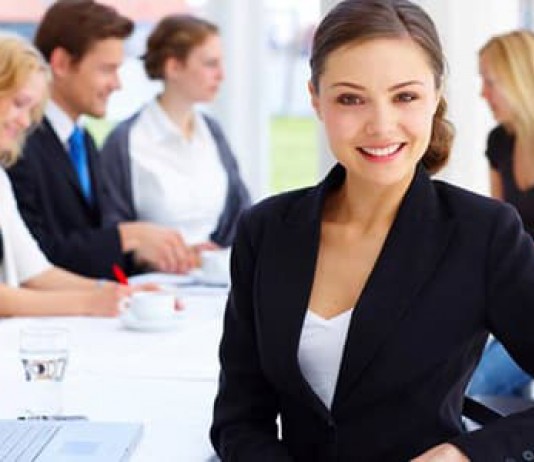 Nộp đơn đăng ký nhãn hiệu cùng ngày, ai được quyền ưu tiên?