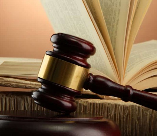 Người mang án tù treo có bị mất quyền công dân?