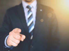 Quyền đối với bất động sản liền kề theo quy định của pháp luật