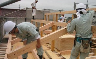 Doanh nghiệp thuê đất để xây dựng nhà xưởng được không?