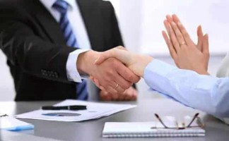 Chủ xe hay người lái phải nộp phạt khi vi phạm luật giao thông?