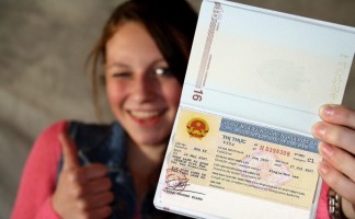 Điều kiện xin visa 1 năm cho người nước ngoài theo quy định