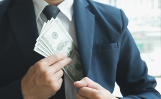 Các chiến lược cạnh tranh tổng loại Michael Porter