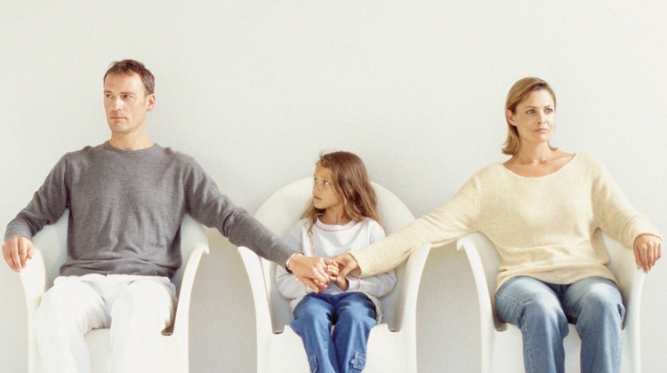 Có nên giành quyền nuôi con khi ly hôn không?
